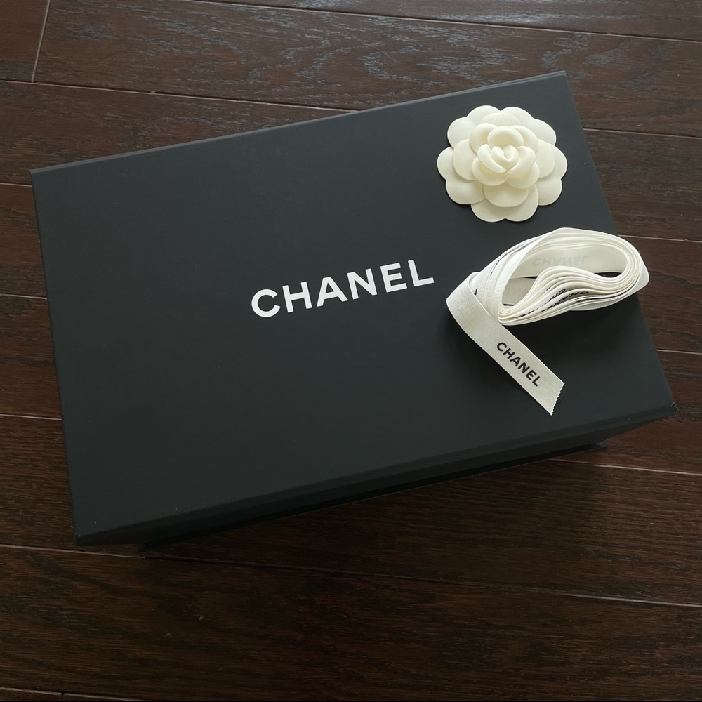CHANEL MAGNETIC STRIPE BOX CAMELLIA CHANEL RIBBON